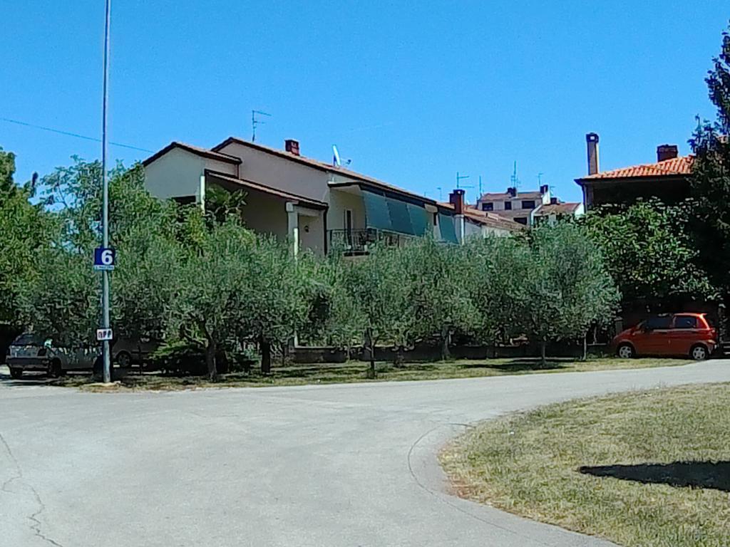 Lea Apartment Umag Extérieur photo